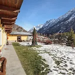 La - Апартаменты *