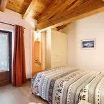 Апартаменты La - *