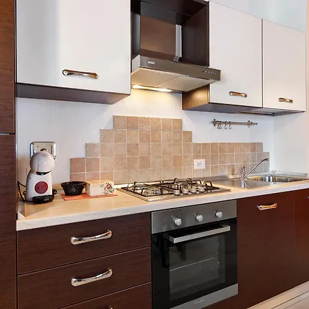 La - Apartment