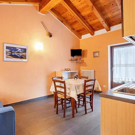La - Apartment